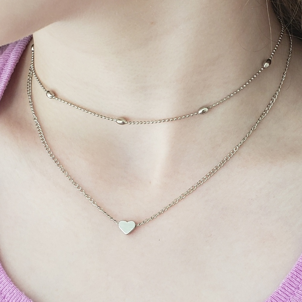 Simple Silver color hearts necklace - Picture 2 of 2